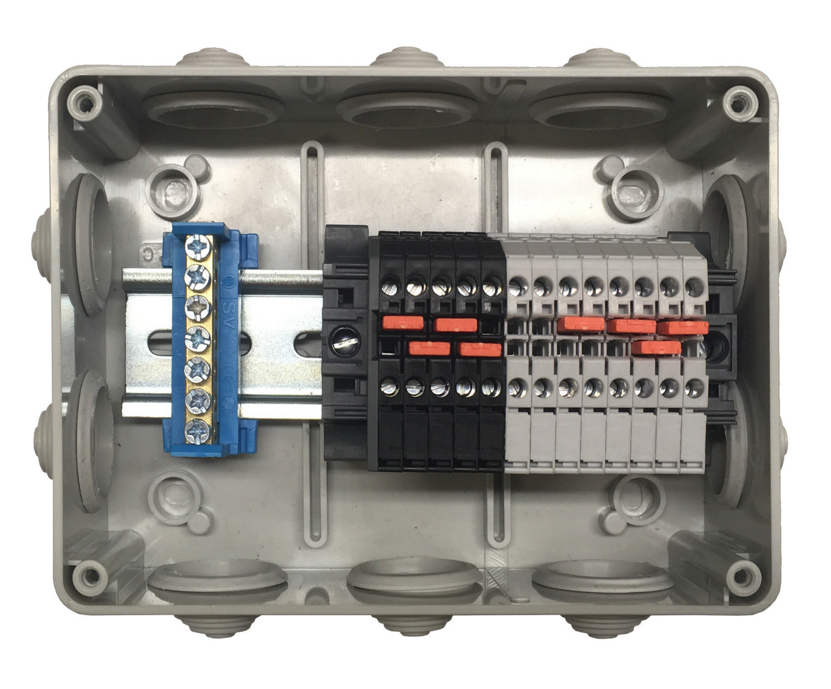 PM100CZ Instalační krabice s propojovacími svorkami pro připojení termoelektrických hlav a max. 8 termostatů